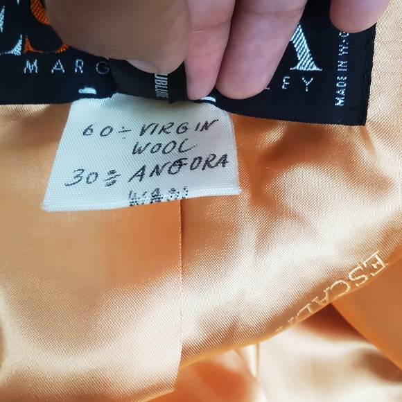 SOLD 🚫 Escada | Peach Angora / Wool Blend Blazer - Picture 11 of 12